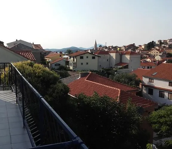 Malvina 아파트 말리로시니