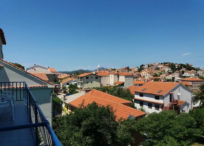 아파트 Malvina 말리로시니